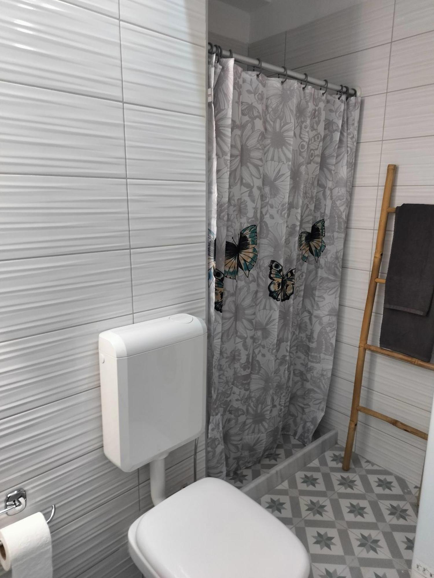 Cozy Central Flat In Pyrgos Near Olympia Esterno foto