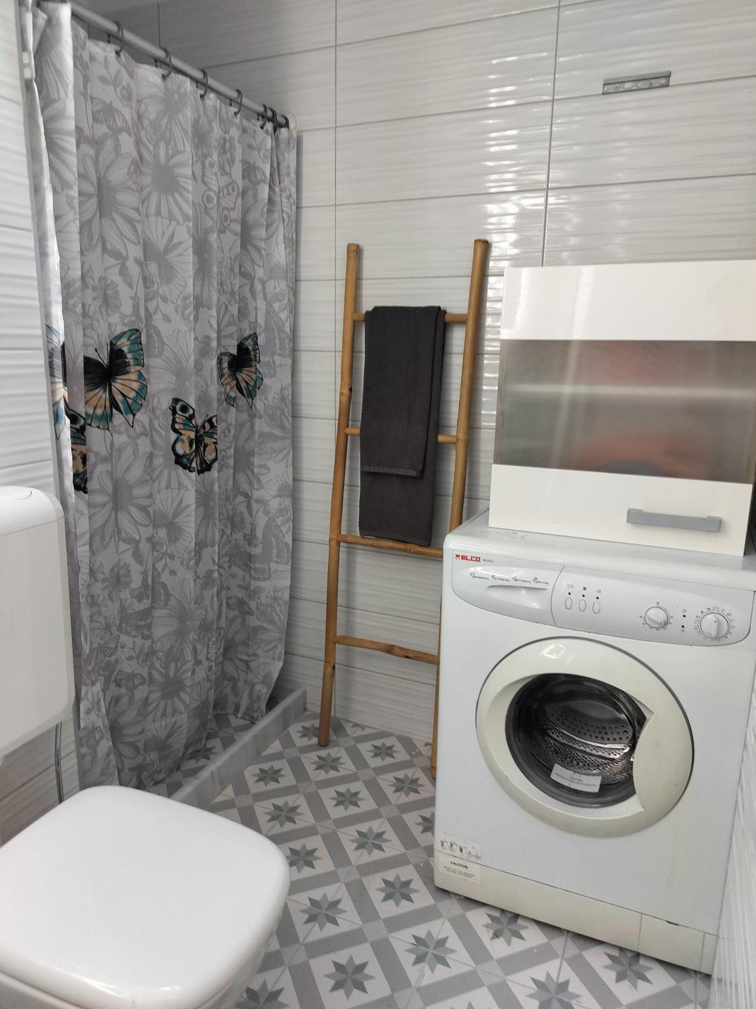 Cozy Central Flat In Pyrgos Near Olympia Esterno foto